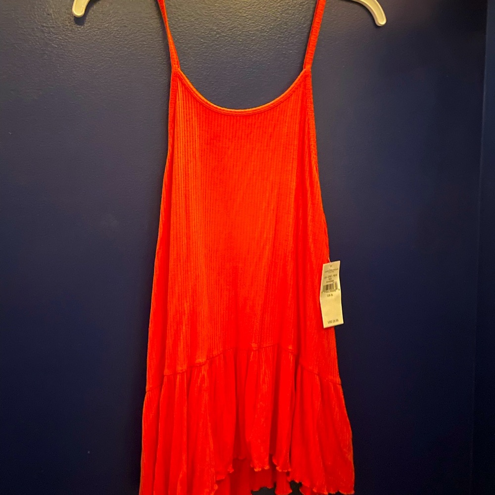 3 (Sm) tank tops